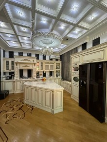 Bakıda Super villa ev satılır Nizami r. Klassik bina, -9