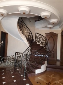Bakıda Super villa ev satılır Nizami r. Klassik bina, -13
