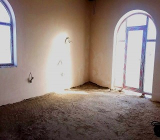 Asiman restoranının yanı 3 mərtəbəli villa satılır, -2