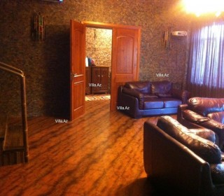 Azərbaycan qadını küçəsində Yolu keçdin Çimərlik olan bağ evi satılır, -4
