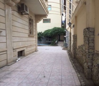 Gənclik metro stansiyası Məmməd Araz (keçmiş Teymur Əliyev) küçəsində ev villa satılır, -4