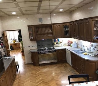 Elimler Akademiyasi metrosu Huseyn Cavid Praspektinde ev villa, -8