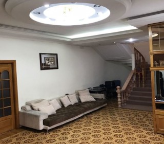 Elimler Akademiyasi metrosu Huseyn Cavid Praspektinde ev villa, -15