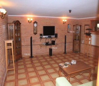 NEFTÇİ BAZASI və H.Əliyev pr.-de Klassik üslubda təmir edilmiş təmirli villa, -14