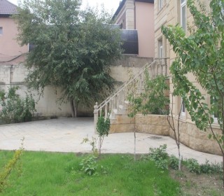 *Asiman* restoranının arxasında 3 mərtəbəli fərdi yaşayış evi almaq, -3