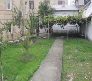 *Asiman* restoranının arxasında 3 mərtəbəli fərdi yaşayış evi almaq, -8