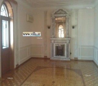 Atatürk prospektində Bank of Baku-nun yanında 2 mərtəbəli ev villa satilir, -9