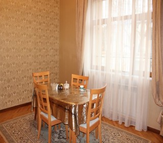 vorovski daxili qosun terefde ev / villa almaq, -4