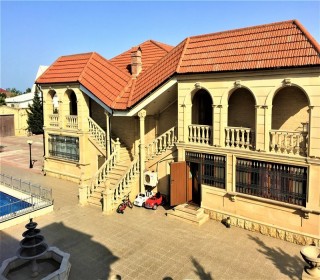 Bilgəh qəsəbəsində «Sea breeze» istirahət mərkəzinin yaxınlığında dənizə 300 m məsafədə villa, -2