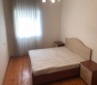 Novxani baglarinda ev/villa satilir, -17