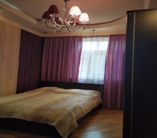 Yasamal r. Məhəmməd Xiyabani küçəsində ev satılır, -14