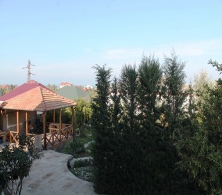 Novxanıda hovuzlu besedkali bag evi satilir, -8
