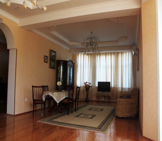 Novxanıda hovuzlu besedkali bag evi satilir, -10