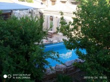 Xətai rayonu "Asiman" şadlıq evi yaxınlığında 9 sot ərazidə  4 mərtəbəli villa satış və kirayə, -2