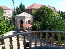 Xətai rayonu "Asiman" şadlıq evi yaxınlığında 9 sot ərazidə  4 mərtəbəli villa satış və kirayə, -8