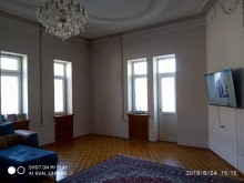 Xətai rayonu "Asiman" şadlıq evi yaxınlığında 9 sot ərazidə  4 mərtəbəli villa satış və kirayə, -9