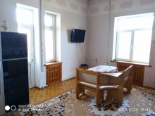 Xətai rayonu "Asiman" şadlıq evi yaxınlığında 9 sot ərazidə  4 mərtəbəli villa satış və kirayə, -19