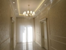 Satılır Villa, Xətai.r-8