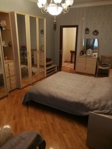 Satılır Yeni Tikili, Nəsimi.r-7