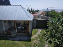 Satılır Həyət evi, Oğuz.ş-4