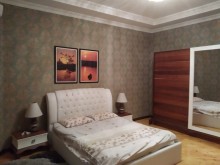 İlisuda möhtəşəm dağ qaya meşə çay mənzərəli hovuzlu villa satılır, -20