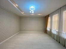 Mərdəkanda 10 sotda 2 mərtəbəli hovuzlu ev satılır , -7