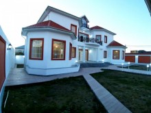 Mərdəkanda 3 mərtəbəli villa satılır, -11