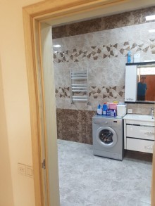 Продается 4-х этажный особняк на Гараеве, -4