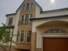 Merdekanda arzu yaxinliginda 14 sot torpaq sahesinde 3 mertebeli şəxsi ev satilir., -2