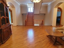 Merdekanda Teymur Quliyev bağ sahesinde villa almaq ucun telesin, -4