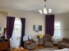 Mərdəkanda Şanı otel yaxınlığında bağ evi satılır , -10