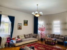 Mərdəkanda Şanı otel yaxınlığında bağ evi satılır , -16