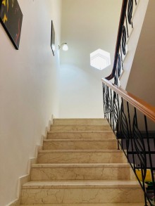 Mərdəkanda Şanı otel yaxınlığında bağ evi satılır , -17