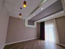 Buzovna Mərdəkan yolunda Dükan restoranı yaxınlığında 2 mərtəbəli villa satılır, -5