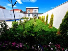 Buzovna Mərdəkan yolunda Dükan restoranı yaxınlığında 2 mərtəbəli villa satılır, -15