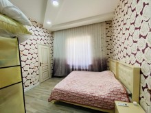 Merdekanda əşyalı heyet evi Bravo yolunda, -8
