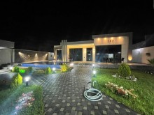 Mərdəkanda qapalı qorunun ərazidə modern villa satışı, -2