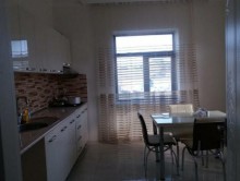 Hokmelide obyektli ev satilir anbar etmek olar zirzemini, -9