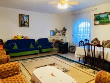 Merdekan baglarinda heyet evi almaq, -12