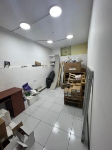Nefçilər metrosunun yaxınlığı Obyekt, -13