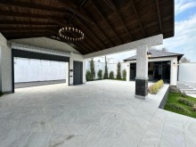 Mərdəkan bağ evi / həyət evi 6 metr tavanı, -6