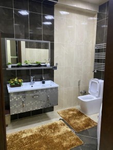 Tbilisi prospekti İST petrolun yaxınlığı Grand Həyat və Mc Donals yaxınlığında ev, -5