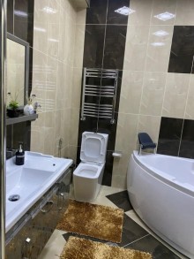 Tbilisi prospekti İST petrolun yaxınlığı Grand Həyat və Mc Donals yaxınlığında ev, -6