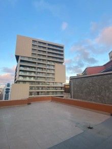 Tbilisi prospekti İST petrolun yaxınlığı Grand Həyat və Mc Donals yaxınlığında ev, -14