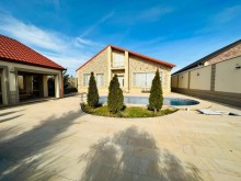 merdekan-qesebesinde-eshyalri-ile-birlikde-bag-evi-38685-s