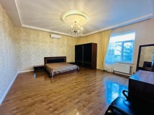 Merdekan qesebesinde eshyalri ile birlikde bag evi, -10