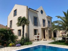 satilir-6-otaqli-heyet-evi-bag-evi-370-sq-m-merdkan-q-baki-39027-s