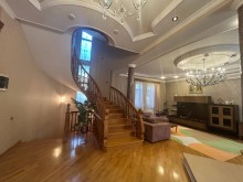 6-комн. дом / дача 500 м², В центральной части пос. Бакиханова, -4