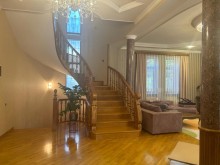 6-комн. дом / дача 500 м², В центральной части пос. Бакиханова, -9