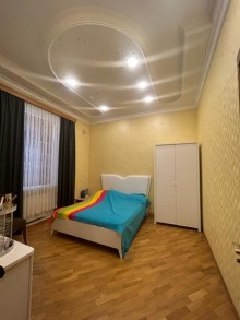 6-комн. дом / дача 500 м², В центральной части пос. Бакиханова, -12